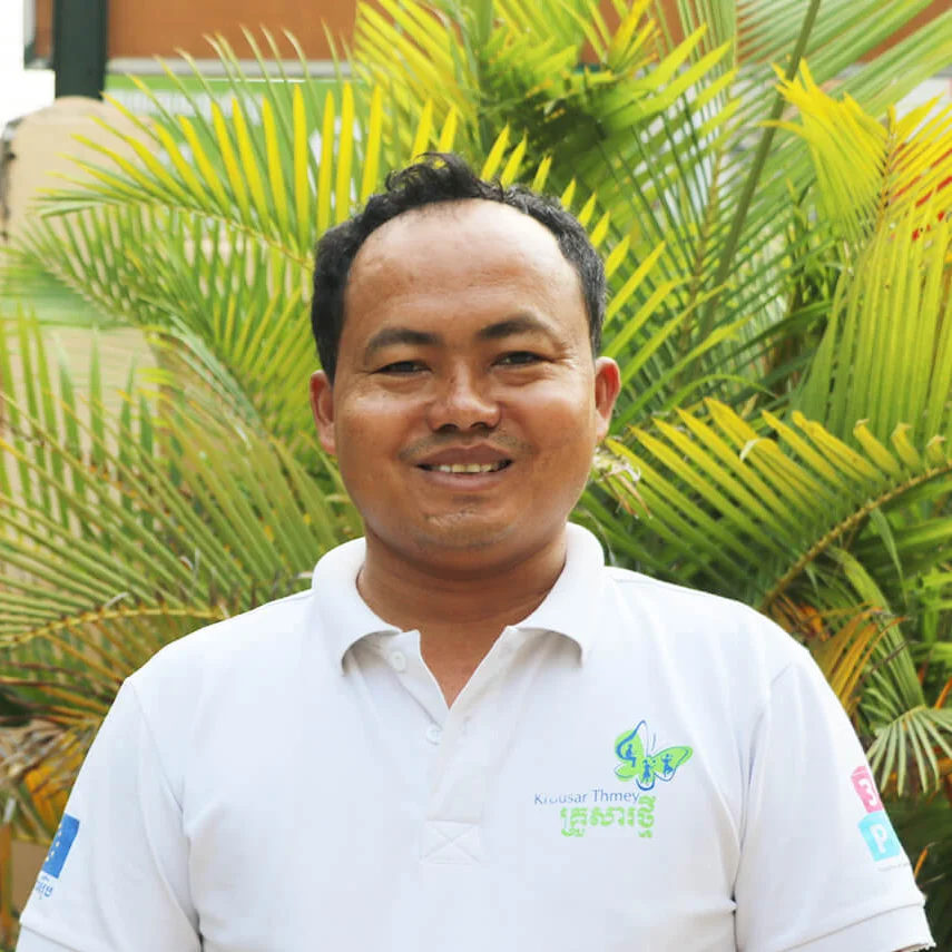 Bunyiang, Director of Poipet temporary center Bunyiang has been working for Krousar Thmey for 15 years.